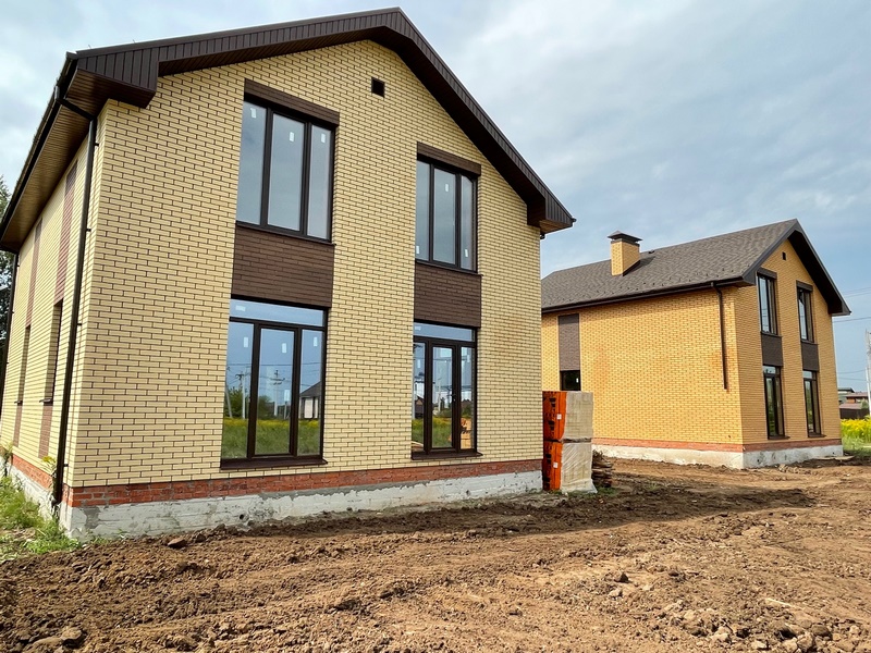 Два дома по типовому проекту ТАНГО в п. Михалково, Тула