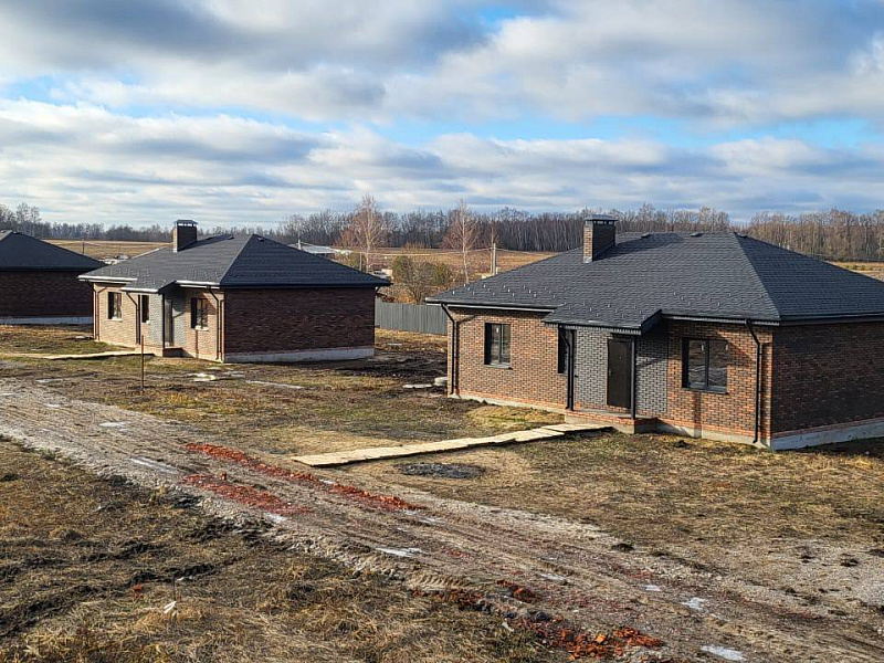 Серия коттеджей по типовым проектам МОДЕРН и ТАНГО в Коттеджном Поселке "Виктория", с. Федоровка, Тульская область