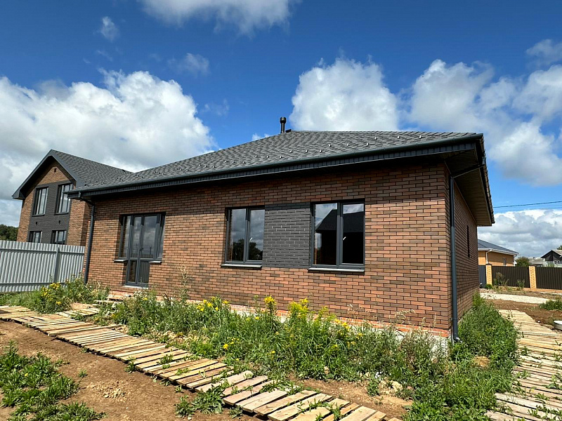 Серия домов по типовым проектам ФЛАМЕНКО и ТАНГО в п. Рассвет